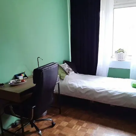 Quiet With Workspace In Location Affittacamere Sarajevo