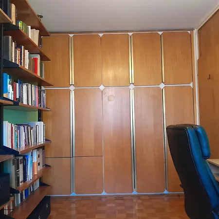 Quiet With Workspace In Location * Sarajevo