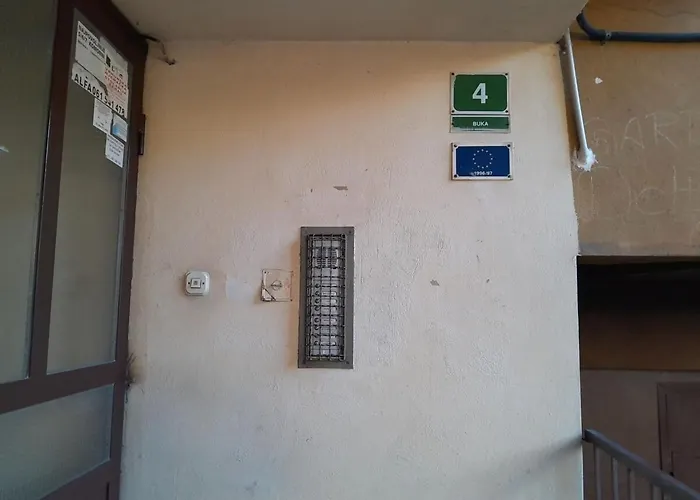 Quiet With Workspace In Location Casa de hóspedes *